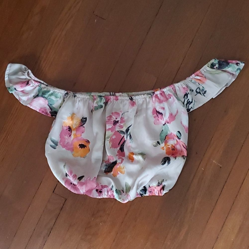Floral Flounce Off the Shoulder Crop Top